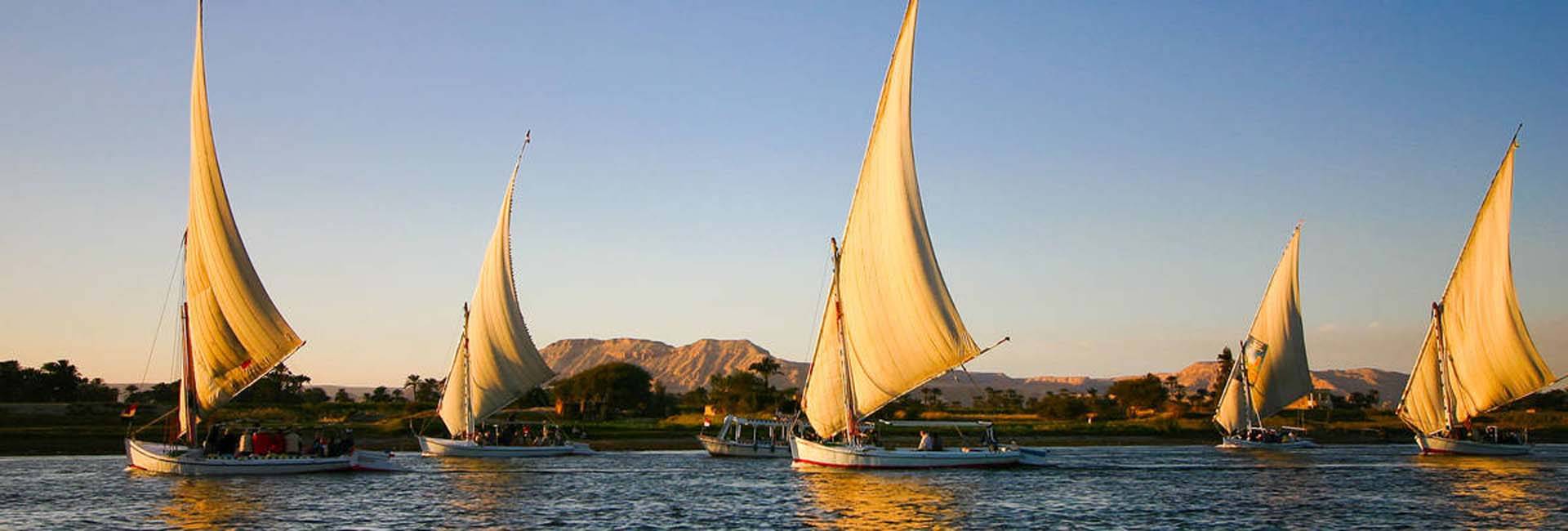 Luxor Nile Sailing Tour at sunset by Felucca